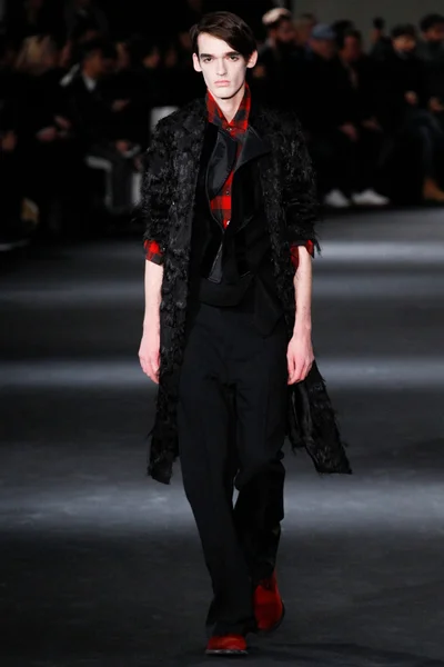 Look 22